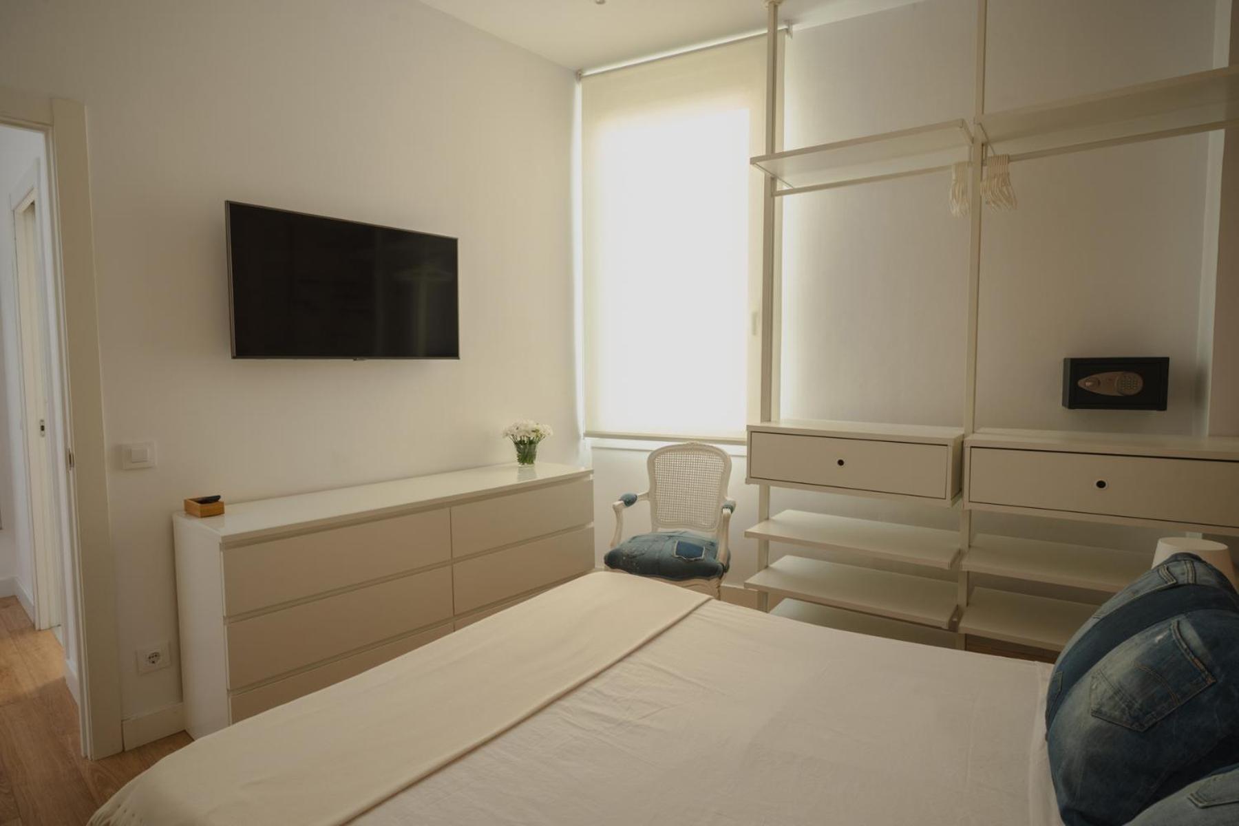 Villa Conde L'Hospitalet de Llobregat Luaran gambar